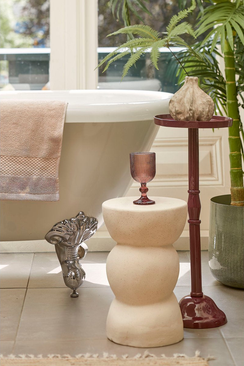 Styling van de Roze geribbelde Merlot wijnglazen en drinkglazen van Mica Decorations
