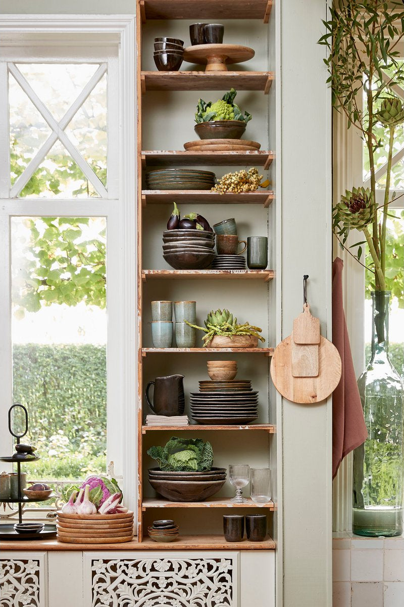 Styling van de geribbelde grijze Merlot drinkglazen van Mica Decorations Interieurstyling