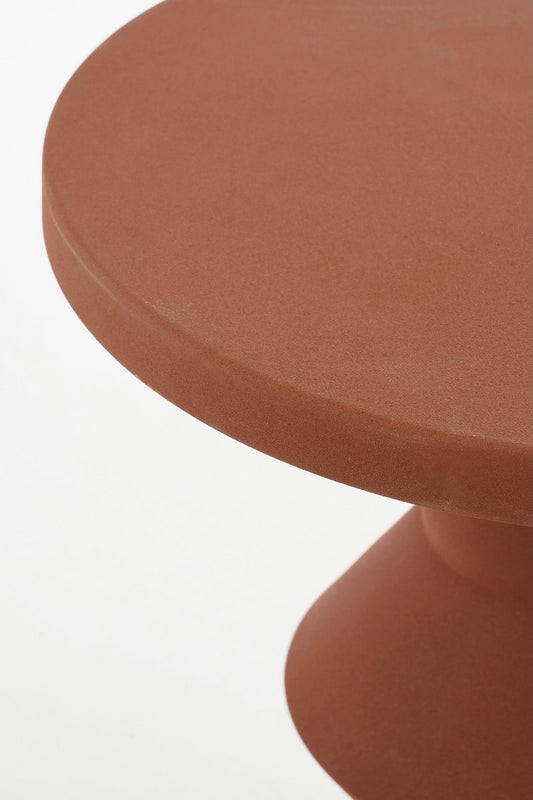 Terra kleur bijzettafel van bovenaf