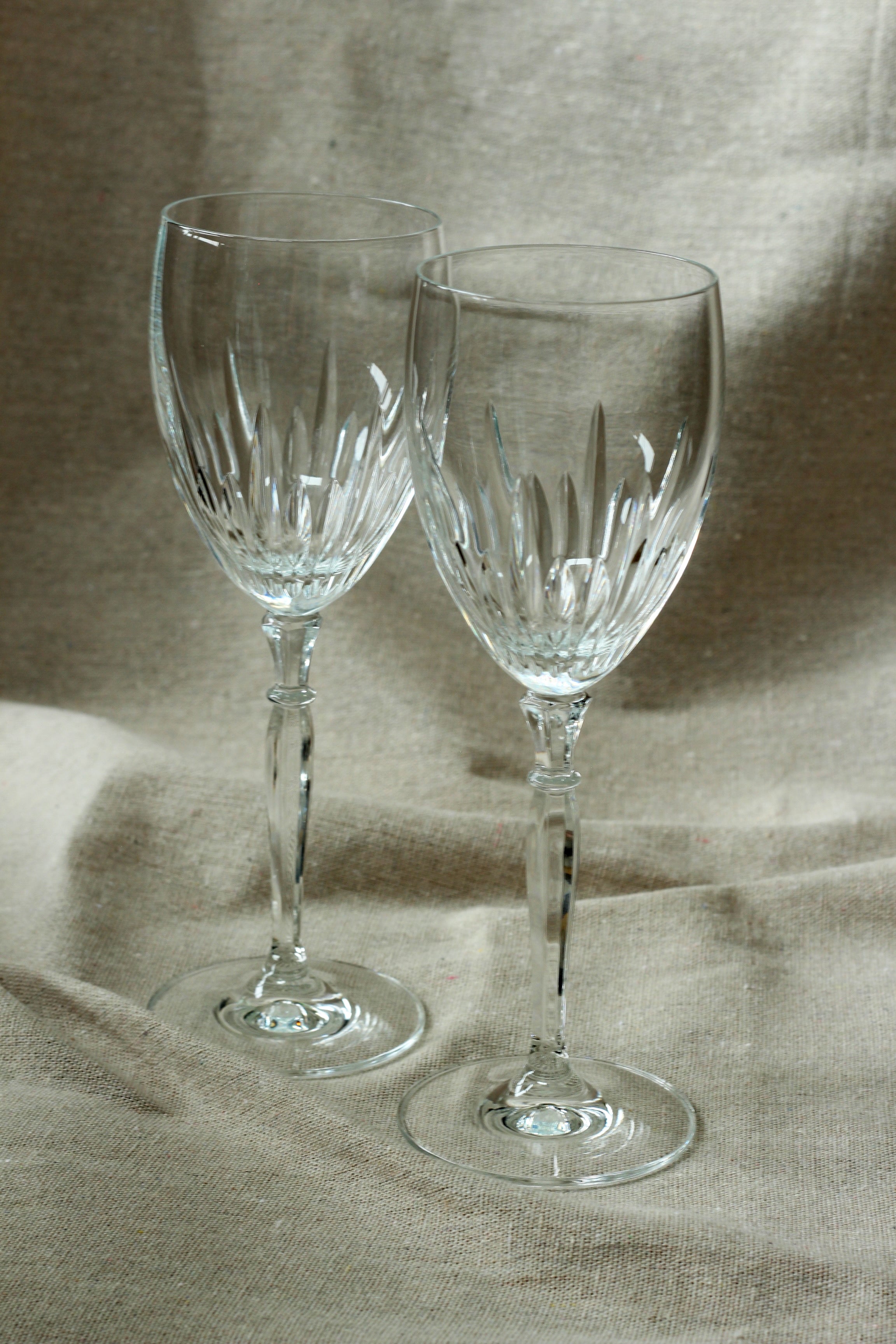 Set van 2 kristallen wijnglazen vintage